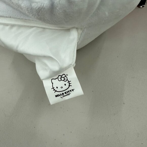 Sanrio Hello Kitty Pink Bow Plush Backpack - Picture 4 of 7